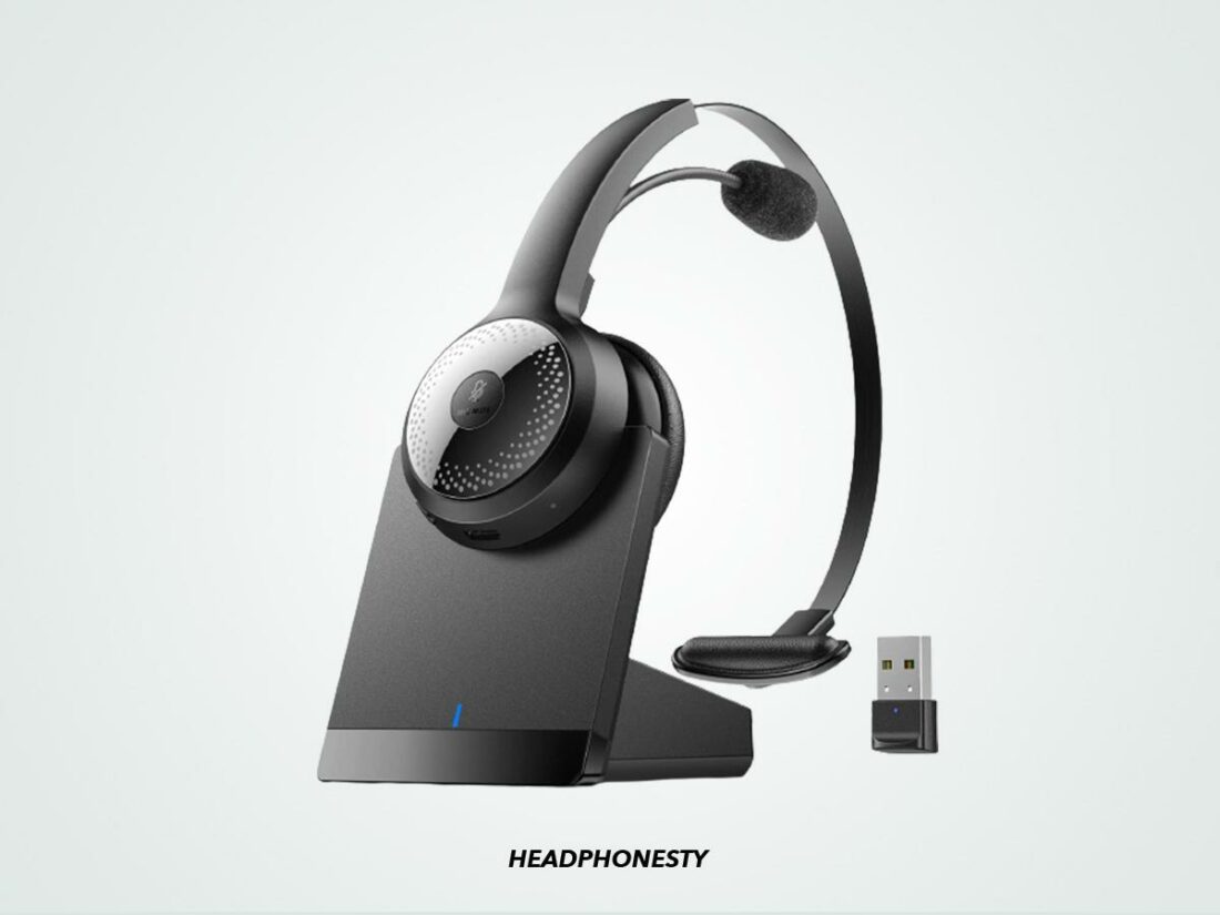 Close look at the Brammar BM201 Wireless Headset (From: Amazon).