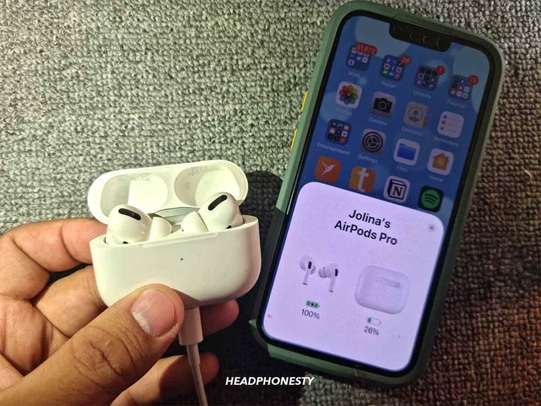 AirPods Battery Percentage Pop-up.