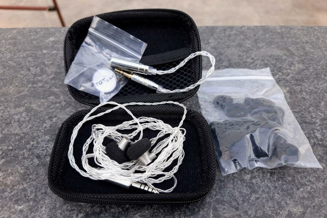 The box comfortably holds the earbuds and all the accessories.