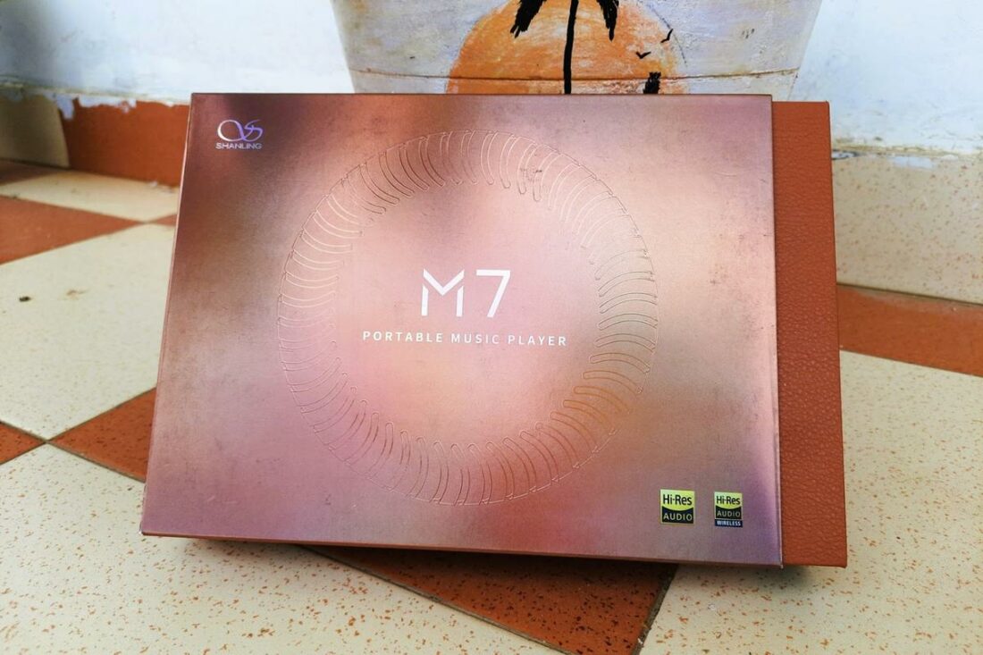 The box of Shanling M7 is big and has a nice antique copper finish.