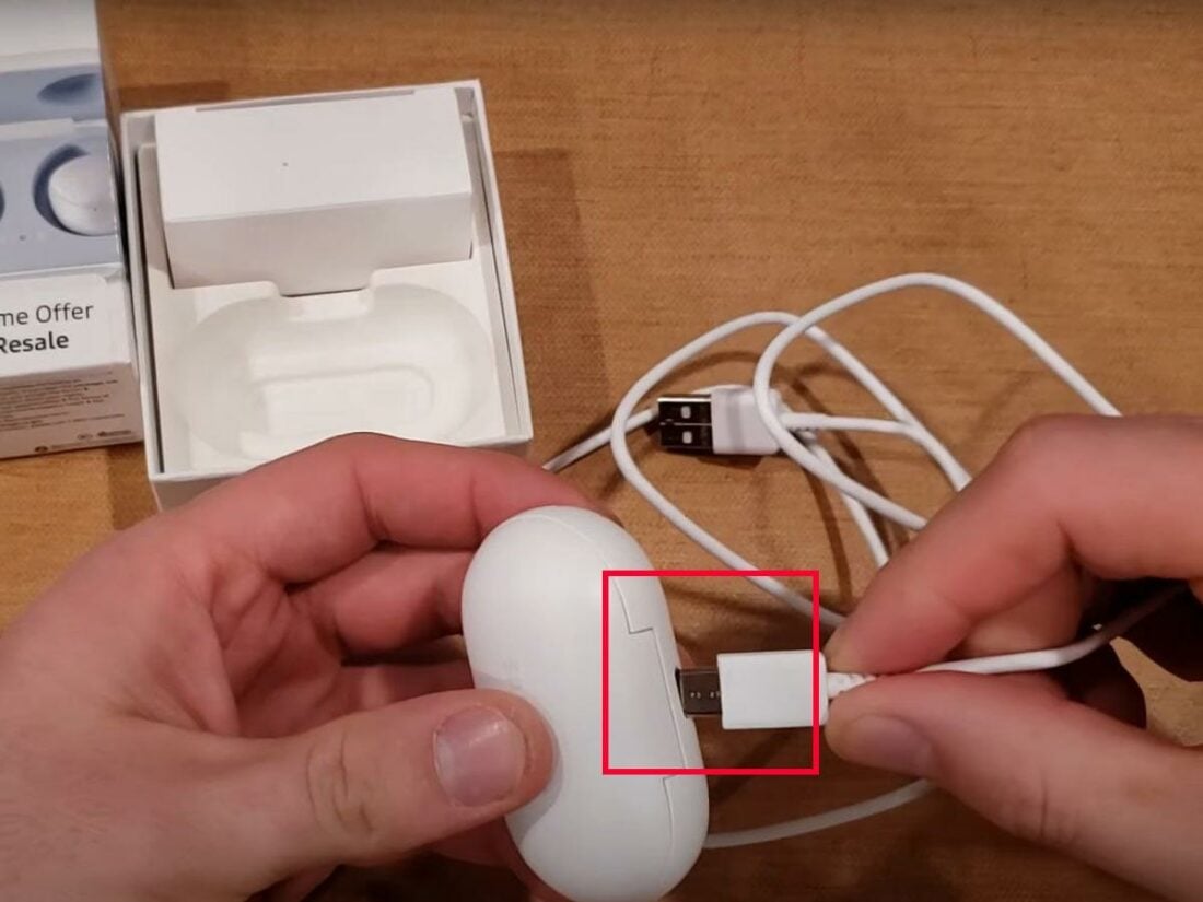 Plug the USB cable. (From: Youtube/How to Smartphone)