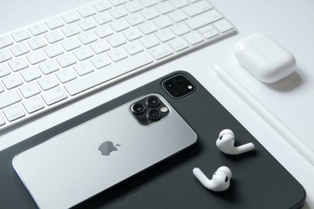 A pair of AirPods Pro connected to an iPhone Pro Max. (From: Unsplash)