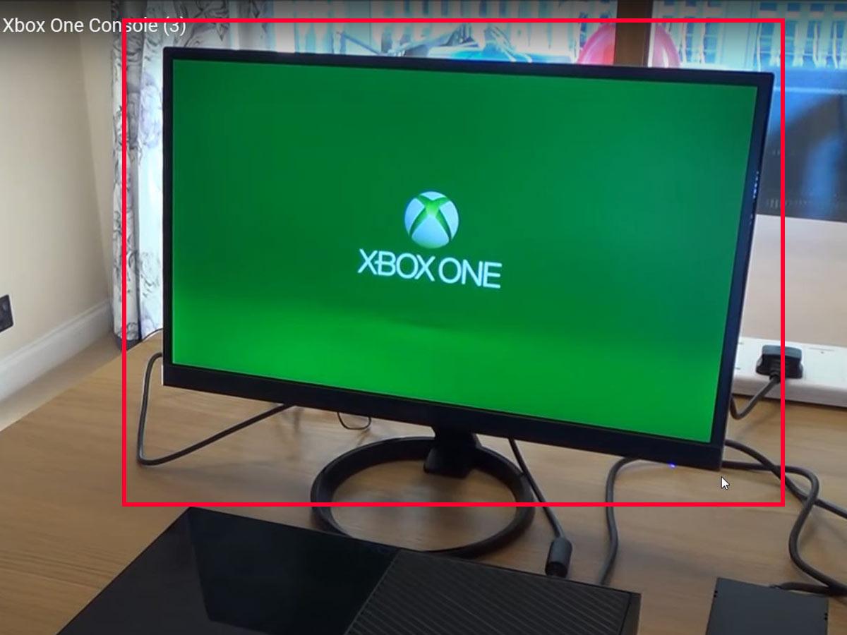 Xbox boot up screen. (From: YouTube/My Mate VINCE)