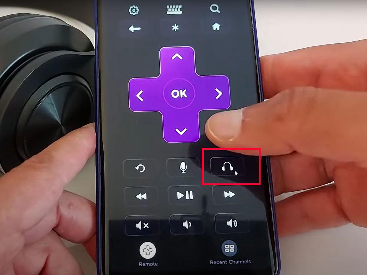 Press the headset icon. (From: Youtube/Amzeeel)