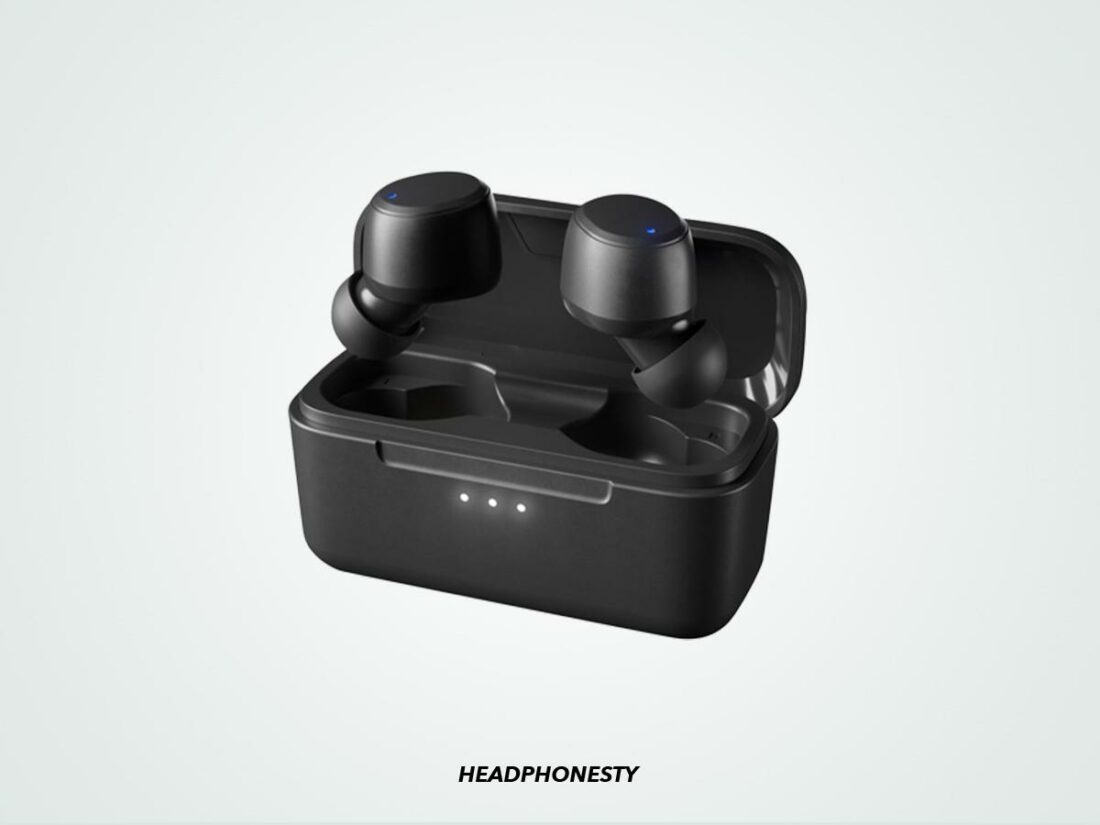 A closer look at the Skullcandy Spoke Earbuds. (From: London Drugs)