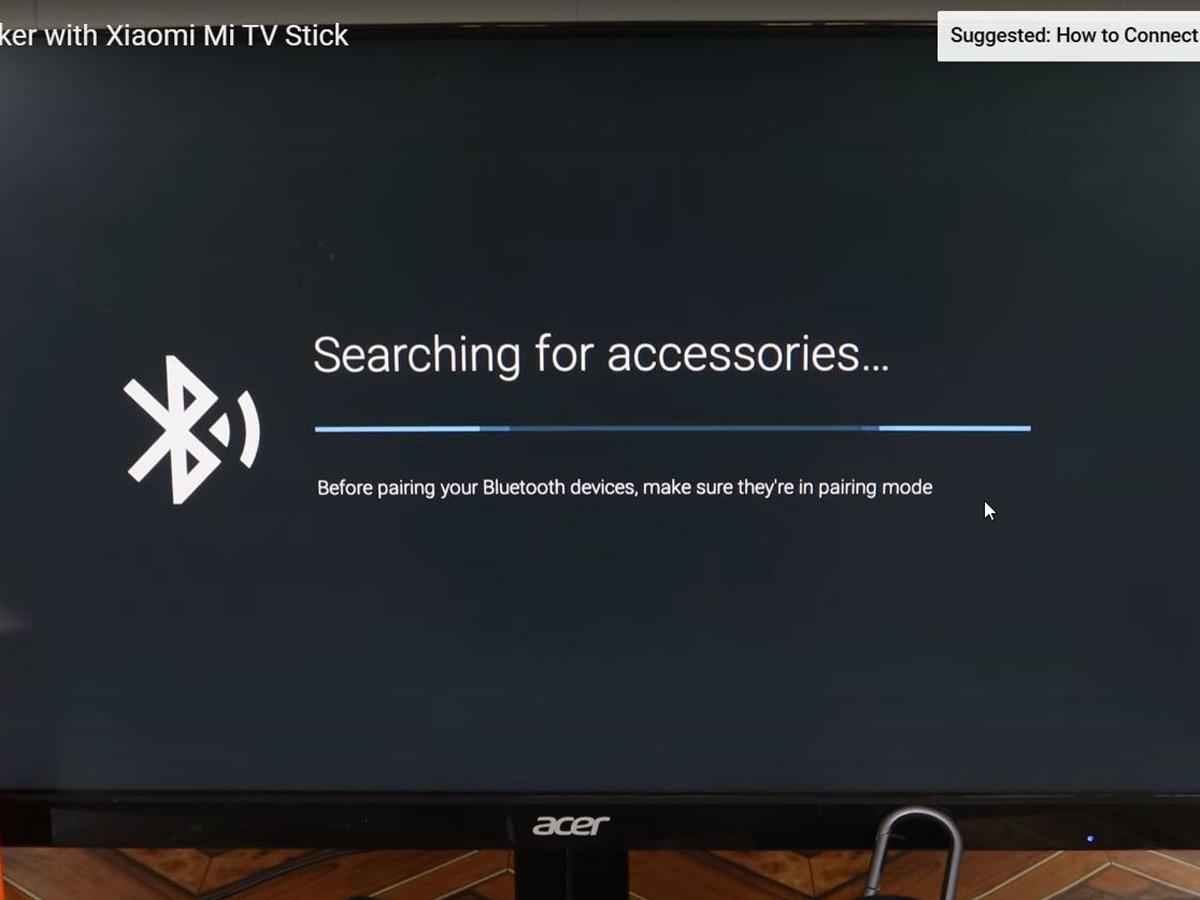 Wait for your Mi Box to detect your Bluetooth headphones. (From: Youtube/Hak Nuk Man)