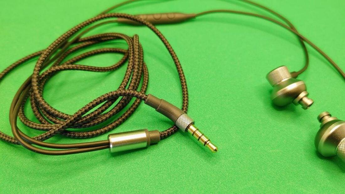 The cable is permanently attached, meaning, not replaceable if broken or damaged.