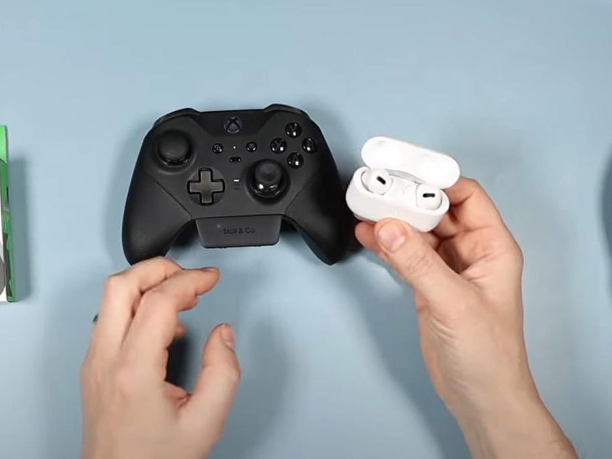 Connecting AirPods to Bluetooth adapter. (From: Youtube/CTA - tech desk)