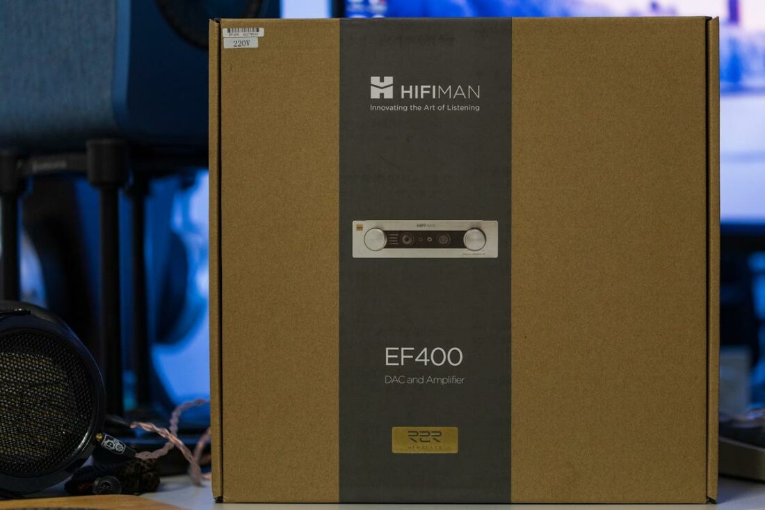 The packaging is barebones in the usual Hifiman fashion.