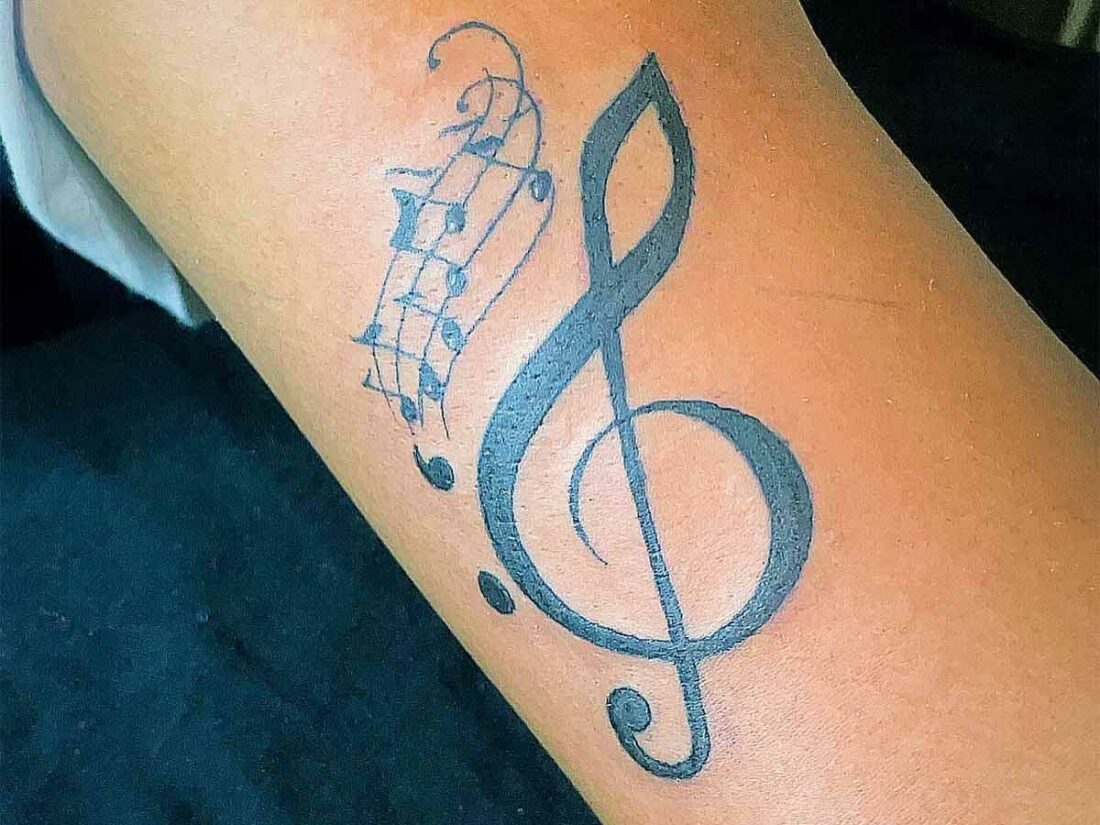 G-clef tattoo with music notation. (From: Instagram/thainkman)
