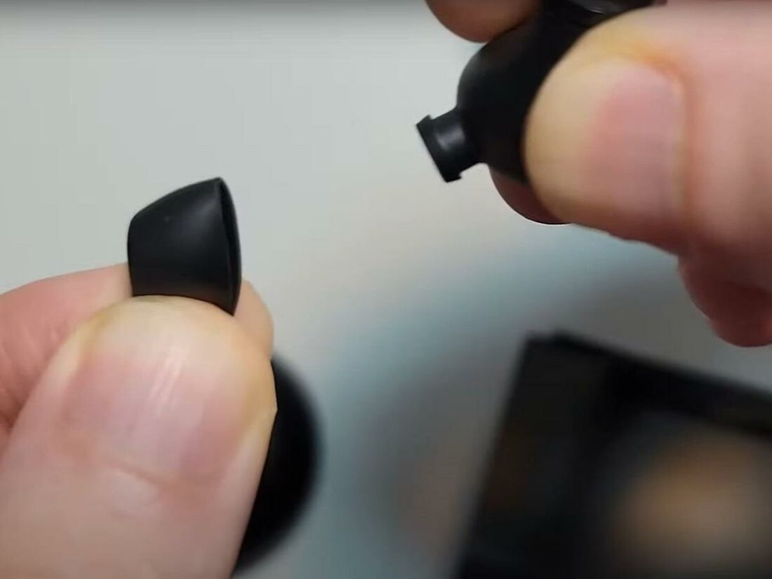 Detach the eartips from the earbuds. (From: Youtube/Tech Tips)