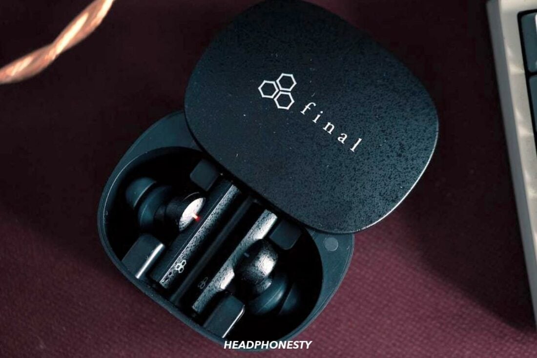 The sound quality that Final ZE8000 offer is not something you'd expect for TWS earbuds.