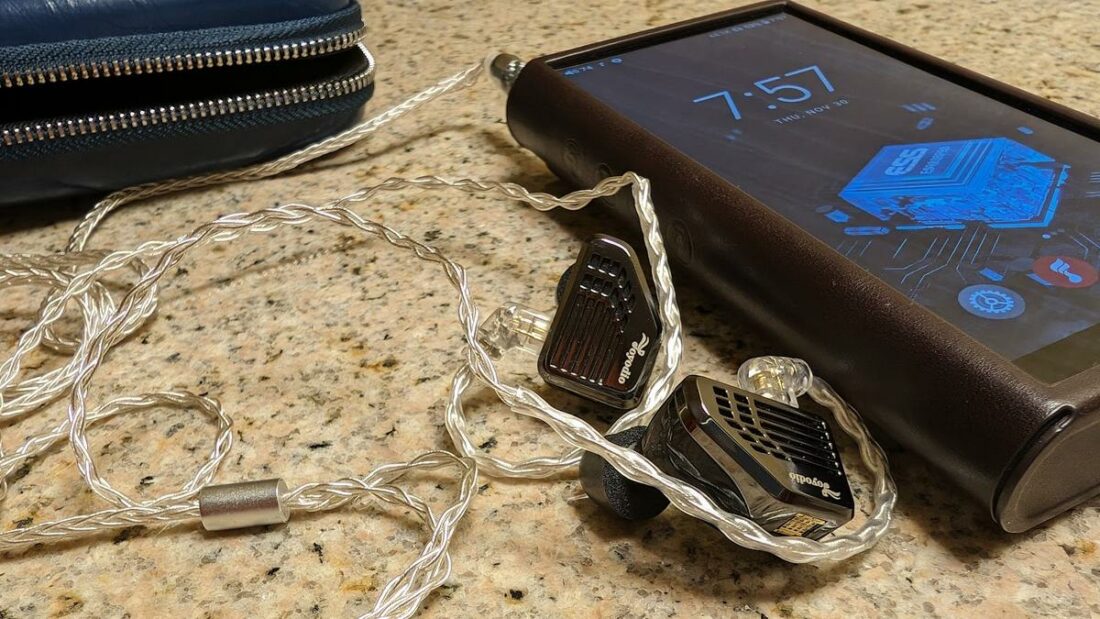 The VZ10 singing with the exceptional FiiO M15S.