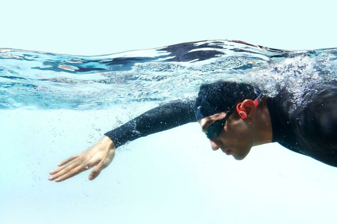 Swimming with OpenSwim Pro (From: Shokz)