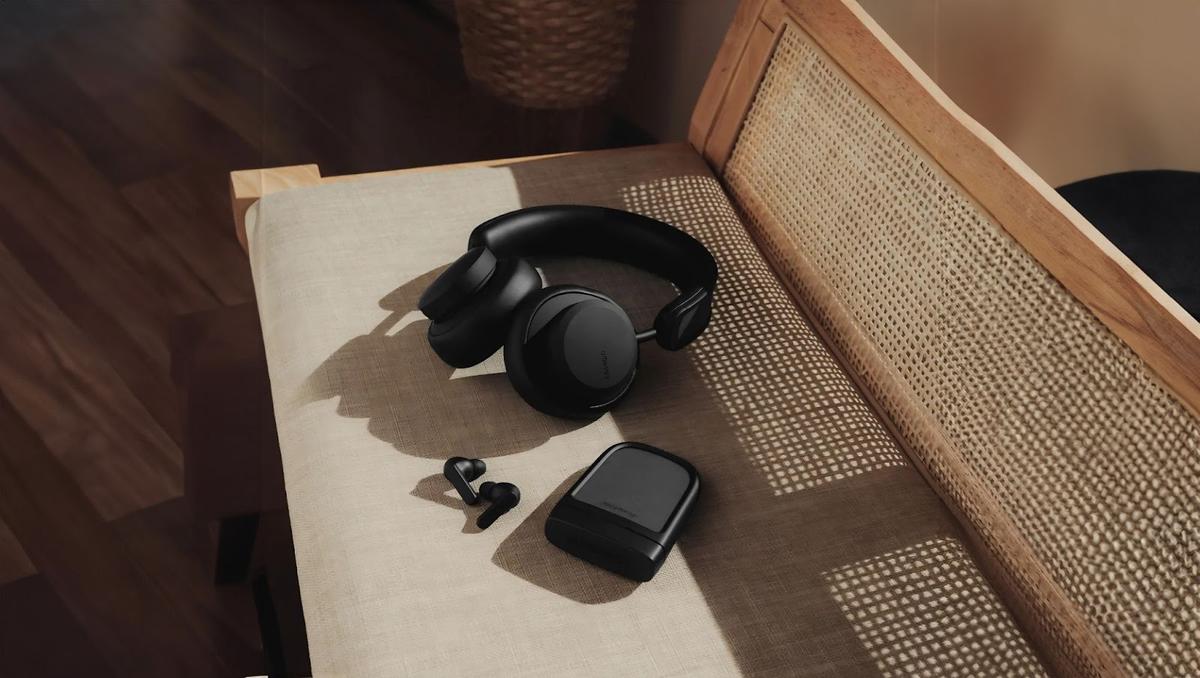 The 2nd-Generation Los Angeles headphones and Phoenix earbuds can turn any light into battery life.