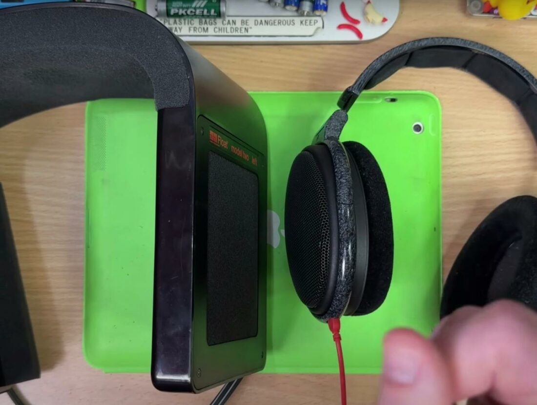 DankPods compares the Jecklin Floats with the HD600s. (From: YouTube/DankPods)