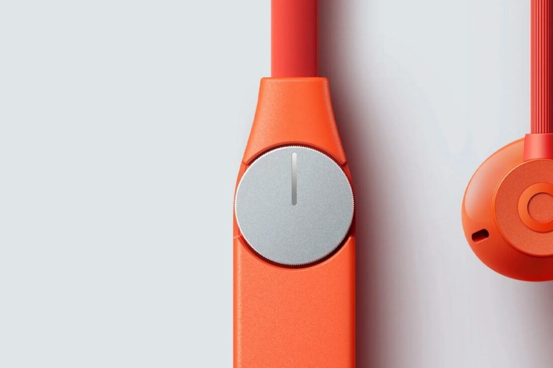 The Neckband Pro will also come in the same orange color and silver accent. (From: CMF)