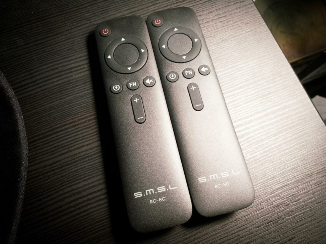 The remote on the SH-X is well-designed but almost identical to the SU-X remote. (From: Rudolfs Putnins)