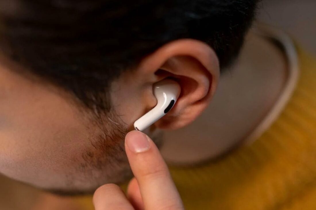 The AirPods Pro can soon receive a software update that will help them serve as hearing aids.