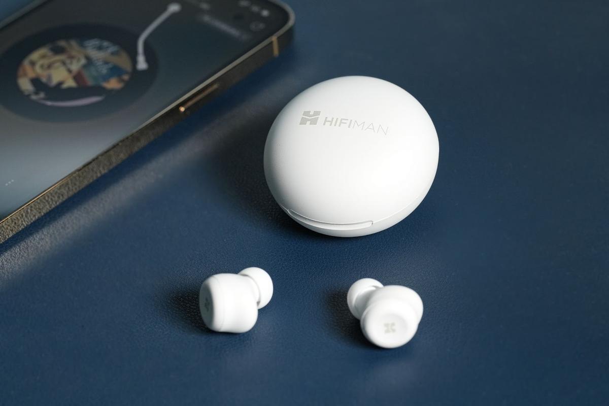 The HIFIMAN TWS450 earbuds offer comfort and style in a compact package (From: HIFIMAN)