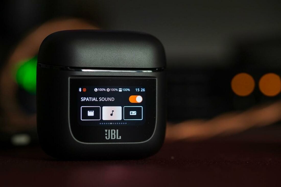 JBL Tour Pro 2's iconic touchscreen discplay on their charging case. (From: Kazi Mahbub Mutakabbir)