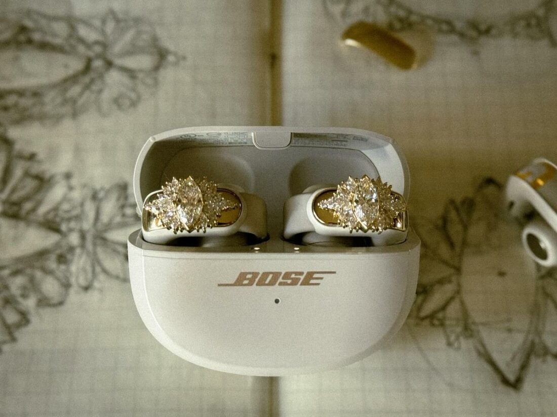 Custom Bose Ultra Open Earbuds by Maggi Simpkins. (From: Maggi Simpkins/Instagram)