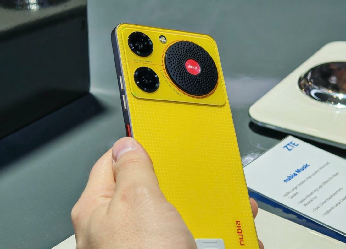 The pure yellow color option of the Nubia Music smartphone. (From: X/Robert Nawrowski)