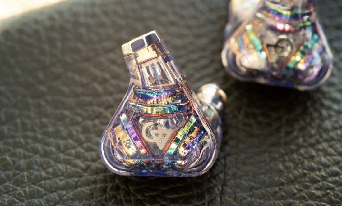 Close look at Campfire Audio Trifecta Dark Prism IEMs. (From: Campfire Audio)