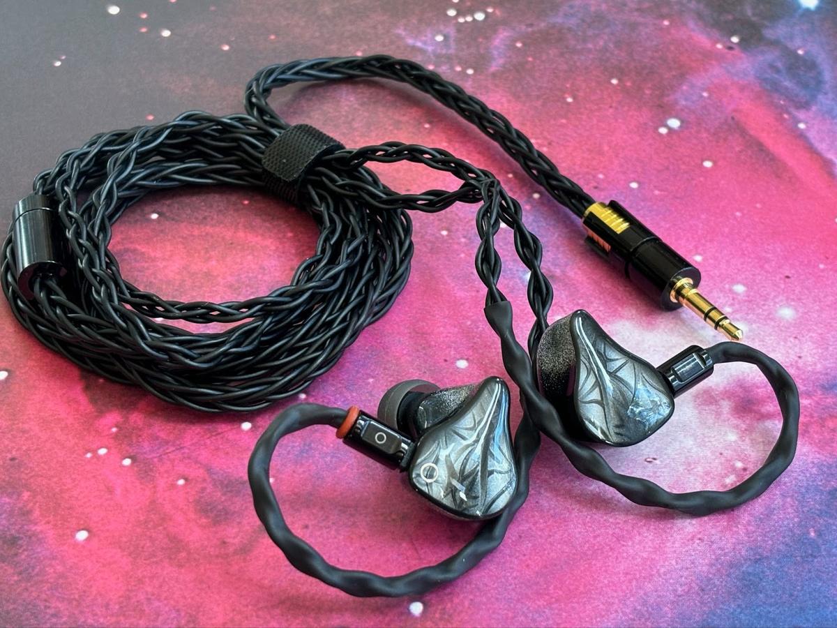 The IO Acoustic Volare are tribrid IEMs. (From: Trav Wilson)