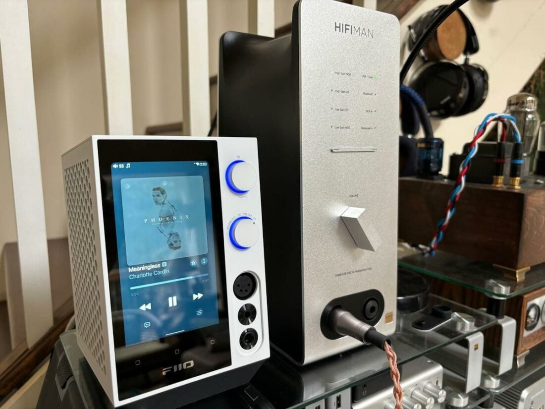 The R7 can serve as a source for external DAC/amps such as the HiFiMan EF600. (From: Trav Wilson)